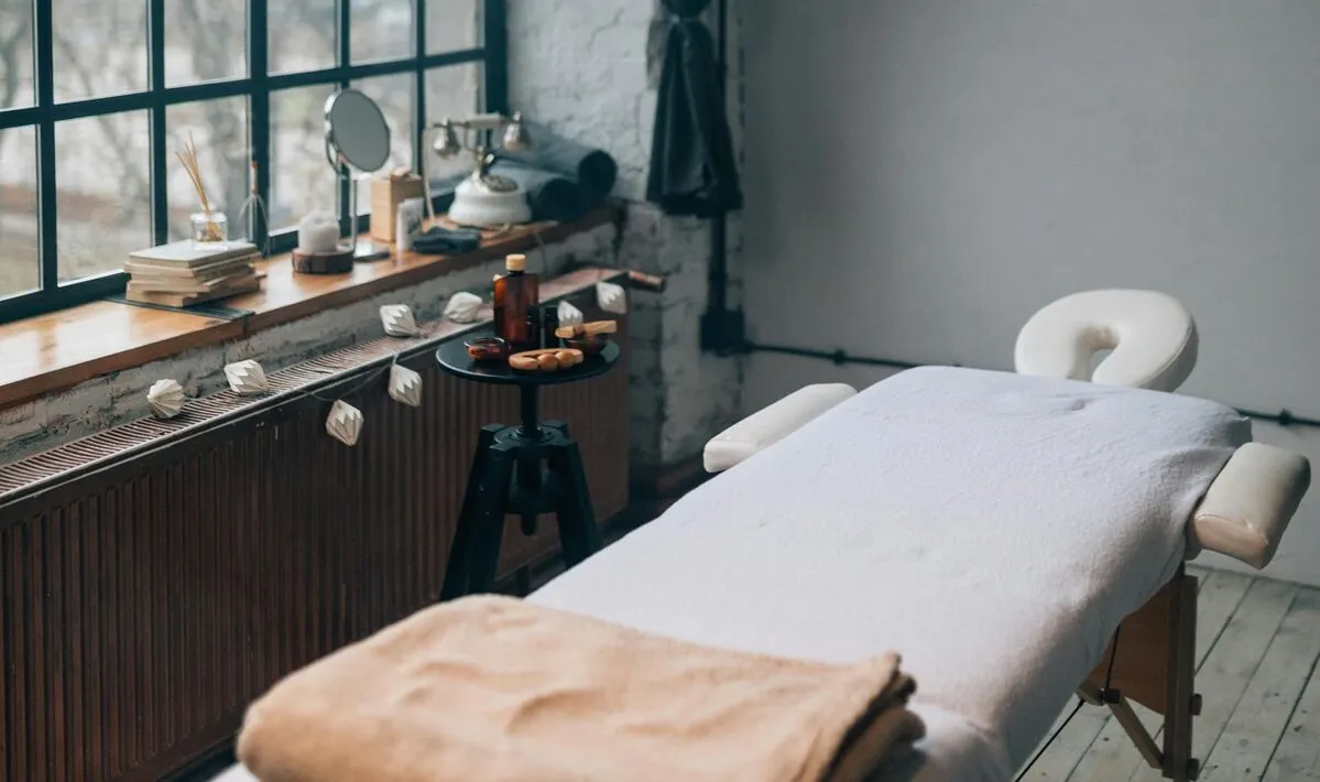 How To Write a Massage Cancellation Policy: A Complete Guide